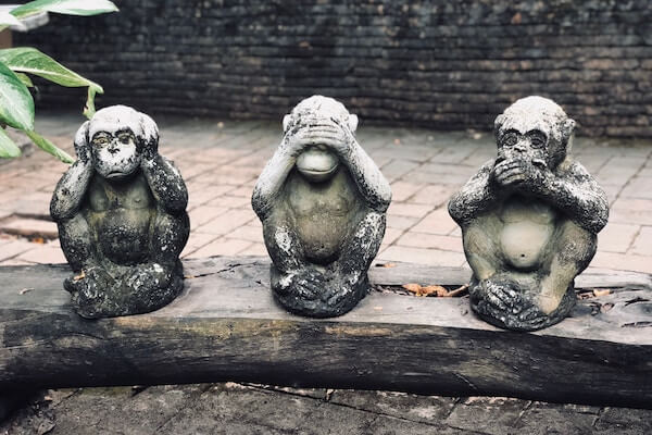 The hear no evil, see no evil, speak no evil monkey statues